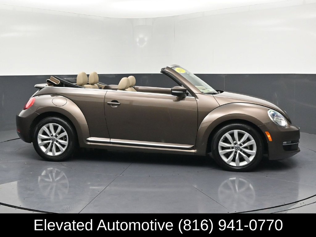 Used 2015 Volkswagen Beetle TDI FWD image 30