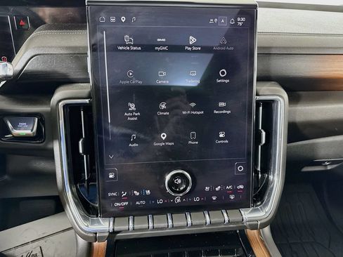 Used 2026 GMC Yukon XL Denali w/ Sun & Power Step Package AWD/4WD image 14