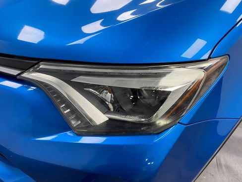 Used 2017 Toyota RAV4 Limited w/ Advanced Technology Package image 11