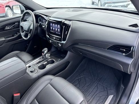Used 2023 Chevrolet Traverse RS w/ LPO, Floor Liner Package image 31