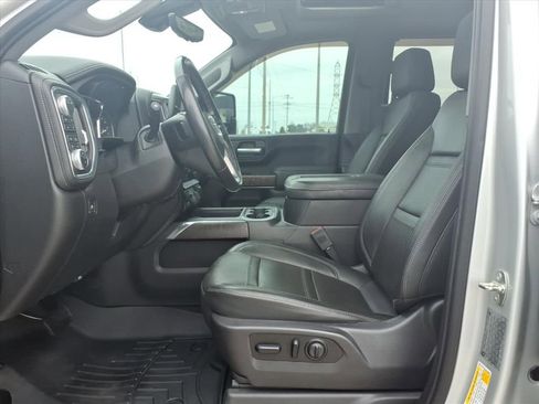 Used 2020 GMC Sierra 3500 Denali w/ Denali Ultimate Package image 17