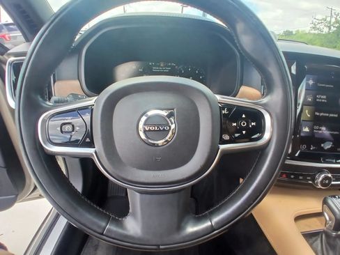 Used 2017 Volvo S90 T6 Inscription w/ Vision Package AWD/4WD image 25