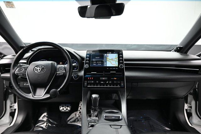 Used 2019 Toyota Avalon Touring FWD image 21