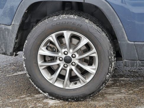 Used 2021 Jeep Cherokee Latitude Lux image 12