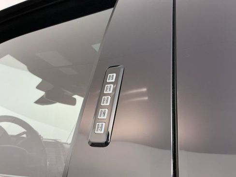 Used 2018 Ford F350 Platinum w/ Platinum Ultimate Package image 14