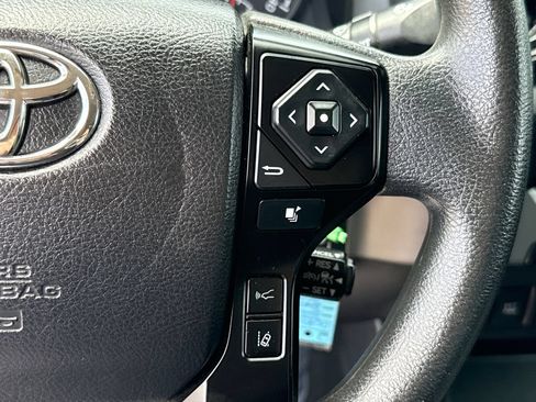 Used 2021 Toyota Tacoma SR w/ SR Convenience Package RWD image 17