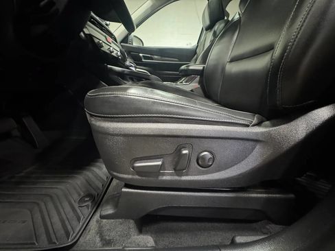 Used 2020 Kia Telluride S FWD image 13