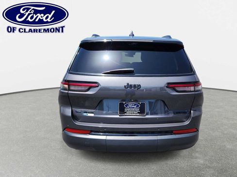 Used 2022 Jeep Grand Cherokee L Limited w/ Luxury Tech Group II AWD/4WD image 17