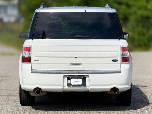 Used 2013 Ford Flex SEL FWD image 4