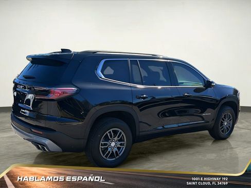 Used 2025 GMC Acadia Elevation image 6