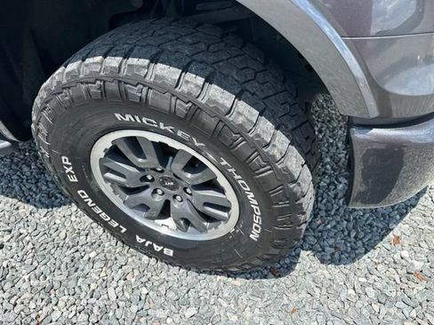 Used 2017 Ford F150 XLT w/ Equipment Group 302A Luxury AWD/4WD image 9