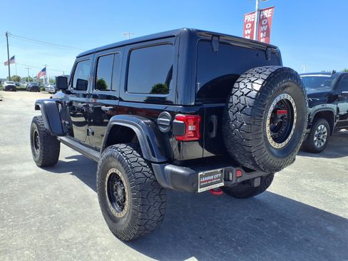 Used 2021 Jeep Wrangler Unlimited Rubicon AWD/4WD image 2