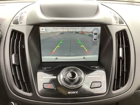 Used 2019 Ford Escape Titanium image 19