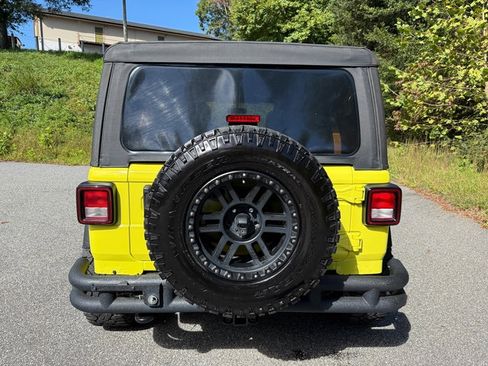 Used 2022 Jeep Wrangler Unlimited Sport image 10