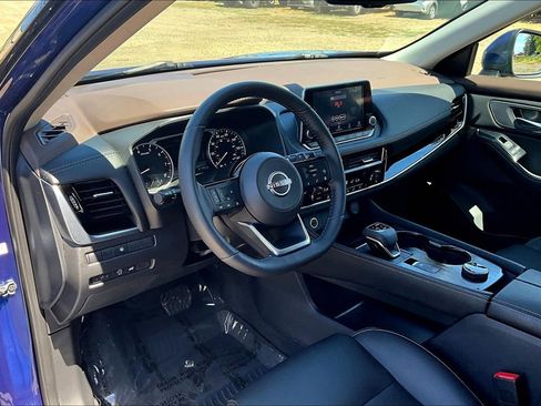 Used 2023 Nissan Rogue SL image 19