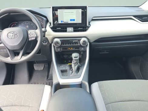 Used 2025 Toyota RAV4 XLE w/ Convenience Package FWD image 11
