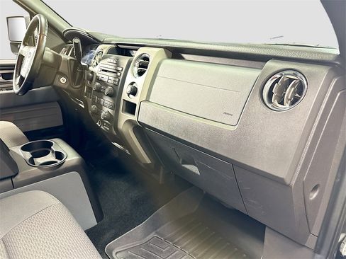 Used 2011 Ford F150 XLT w/ XLT Chrome Pkg image 25