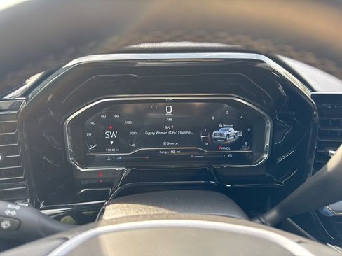 Used 2024 GMC Sierra 1500 Elevation w/ LPO, Elevation Black Package image 23