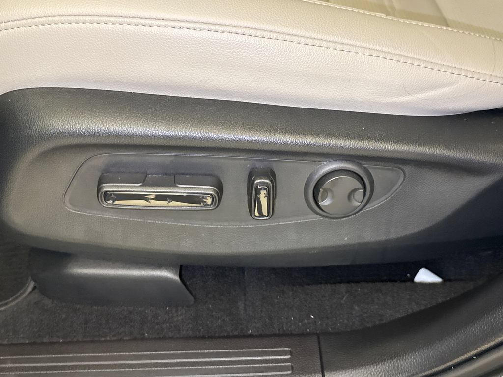 Certified 2026 Honda CR-V EX-L image 24