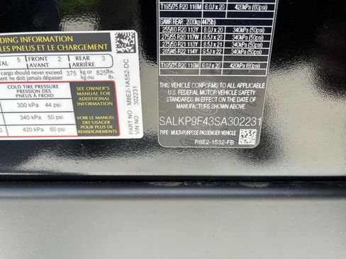 New 2025 Land Rover Range Rover SE image 33