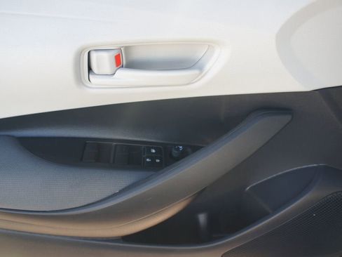 Used 2025 Toyota Corolla LE image 27