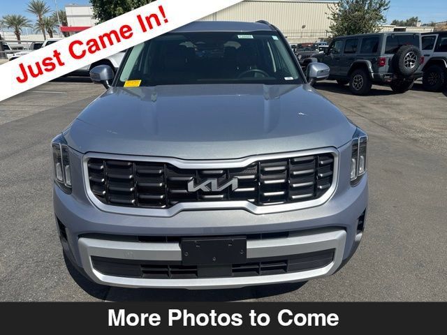 Used 2024 Kia Telluride S w/ S Sunroof Package FWD image 9