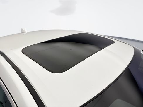 Used 2020 Honda Civic EX image 17