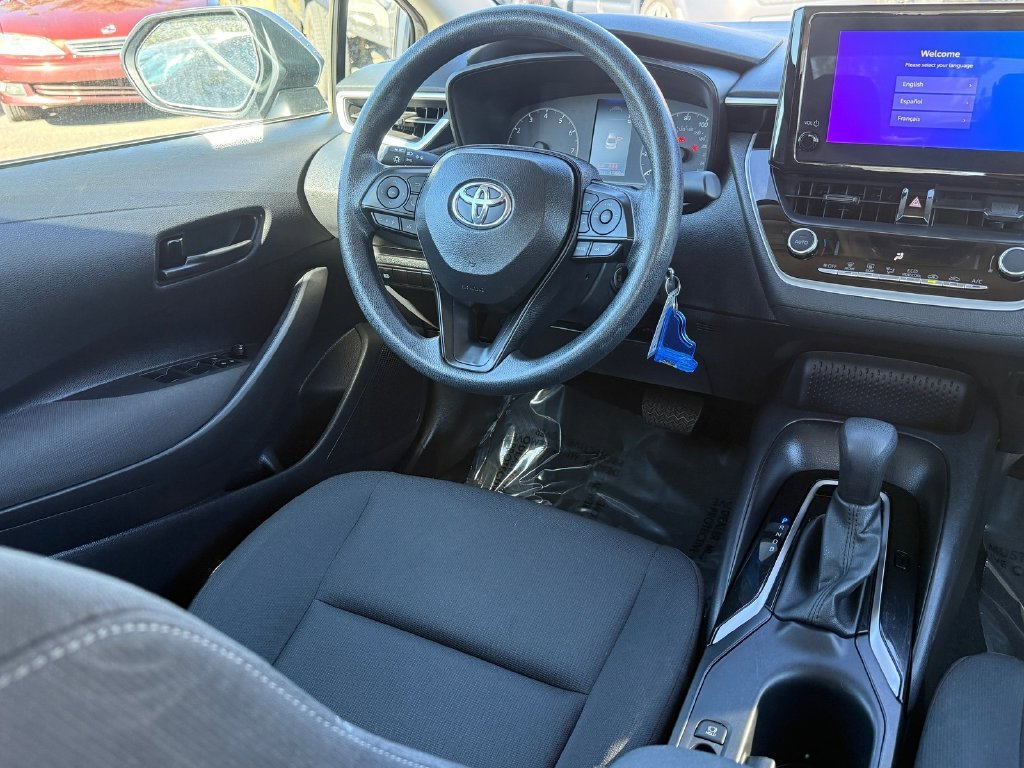 Certified 2025 Toyota Corolla LE FWD image 23