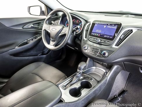 Used 2024 Chevrolet Malibu LT image 24