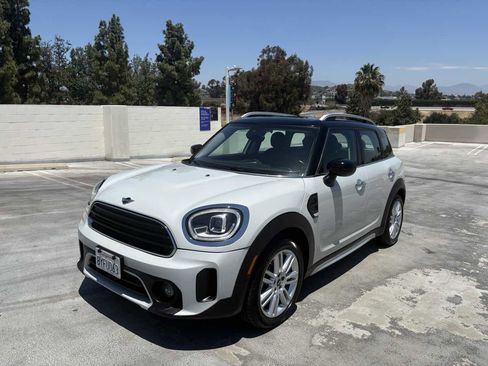 Used 2022 MINI Cooper Countryman FWD image 2