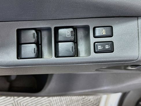 Used 2017 Nissan Frontier SV RWD image 19