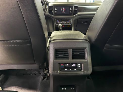 Used 2021 Volkswagen Atlas SE FWD image 20