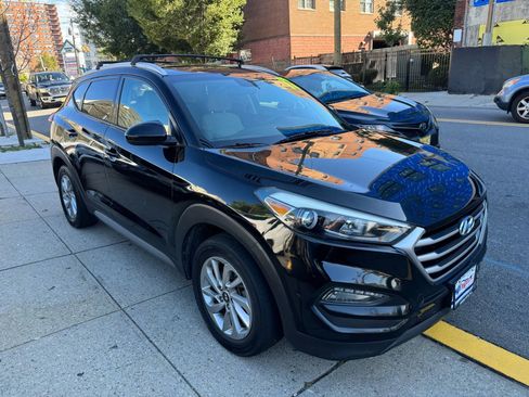 Used 2017 Hyundai Tucson SE image 11