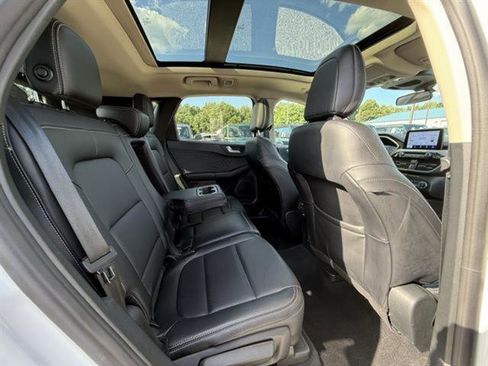 Used 2020 Ford Escape SEL image 25