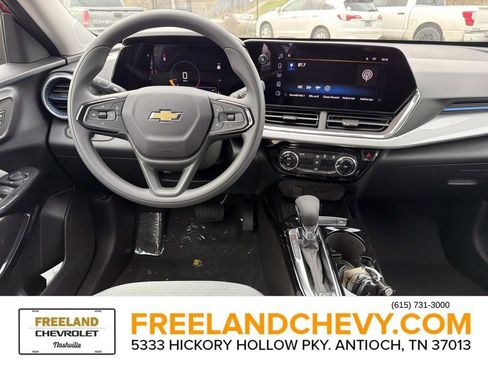 New 2026 Chevrolet Trax LT image 16