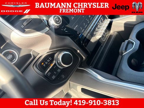 Used 2023 RAM 1500 Big Horn AWD/4WD image 24