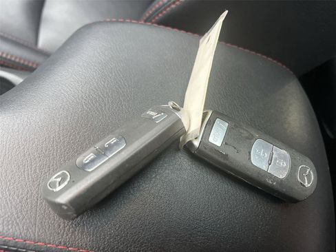 Used 2014 MAZDA MAZDA3 i Grand Touring image 27