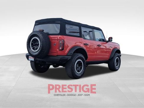 Used 2021 Ford Bronco Badlands image 8