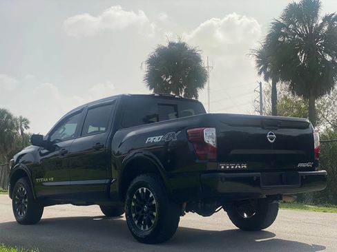 Used 2019 Nissan Titan PRO-4X image 5