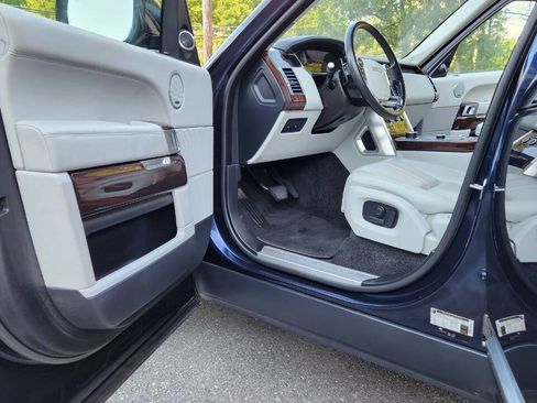 Used 2016 Land Rover Range Rover image 27
