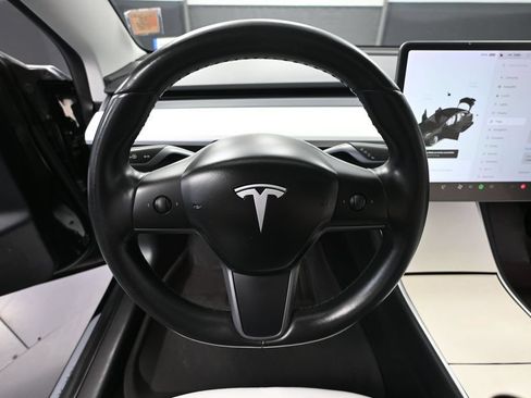 Used 2018 Tesla Model 3 Long Range AWD/4WD image 24