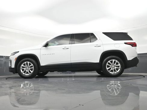 Used 2023 Chevrolet Traverse LS FWD image 29