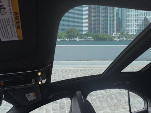 Used 2025 Mercedes-Benz C 300 4MATIC Sedan image 9