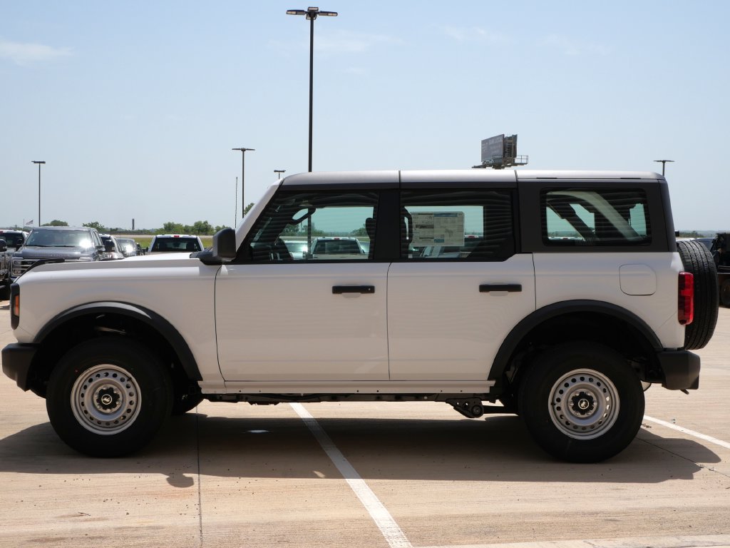 New 2026 Ford Bronco 4-Door AWD/4WD image 3