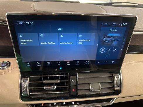Certified 2022 Lincoln Navigator L Reserve image 9