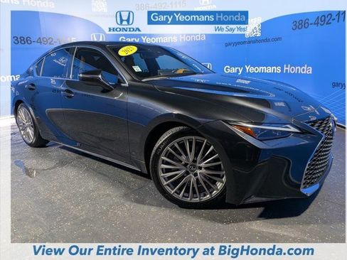 Used 2023 Lexus IS 300 w/ Premium Package RWD image 4