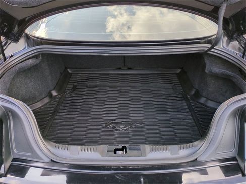 Used 2020 Ford Mustang Coupe image 13