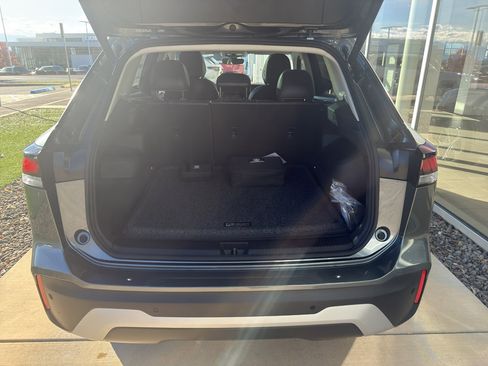 New 2026 Volkswagen Tiguan SE image 14