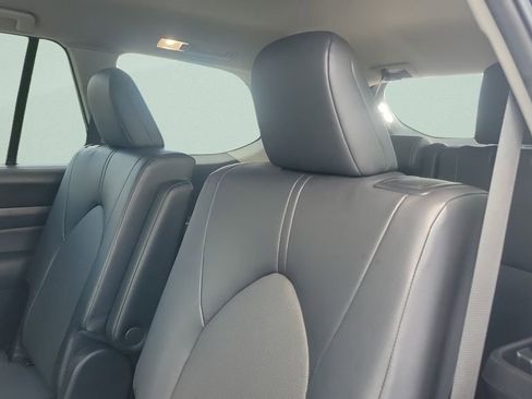 Certified 2024 Toyota Grand Highlander FWD image 10
