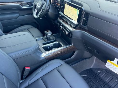 New 2026 GMC Sierra 1500 Elevation w/ Elevation Premium Package AWD/4WD image 12